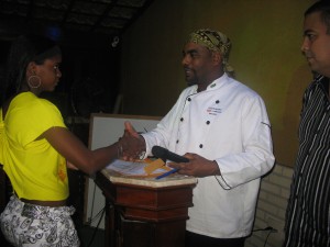 curso_de_cozinheiro_e_manipulador_de_alimentos_20130418_1081204264